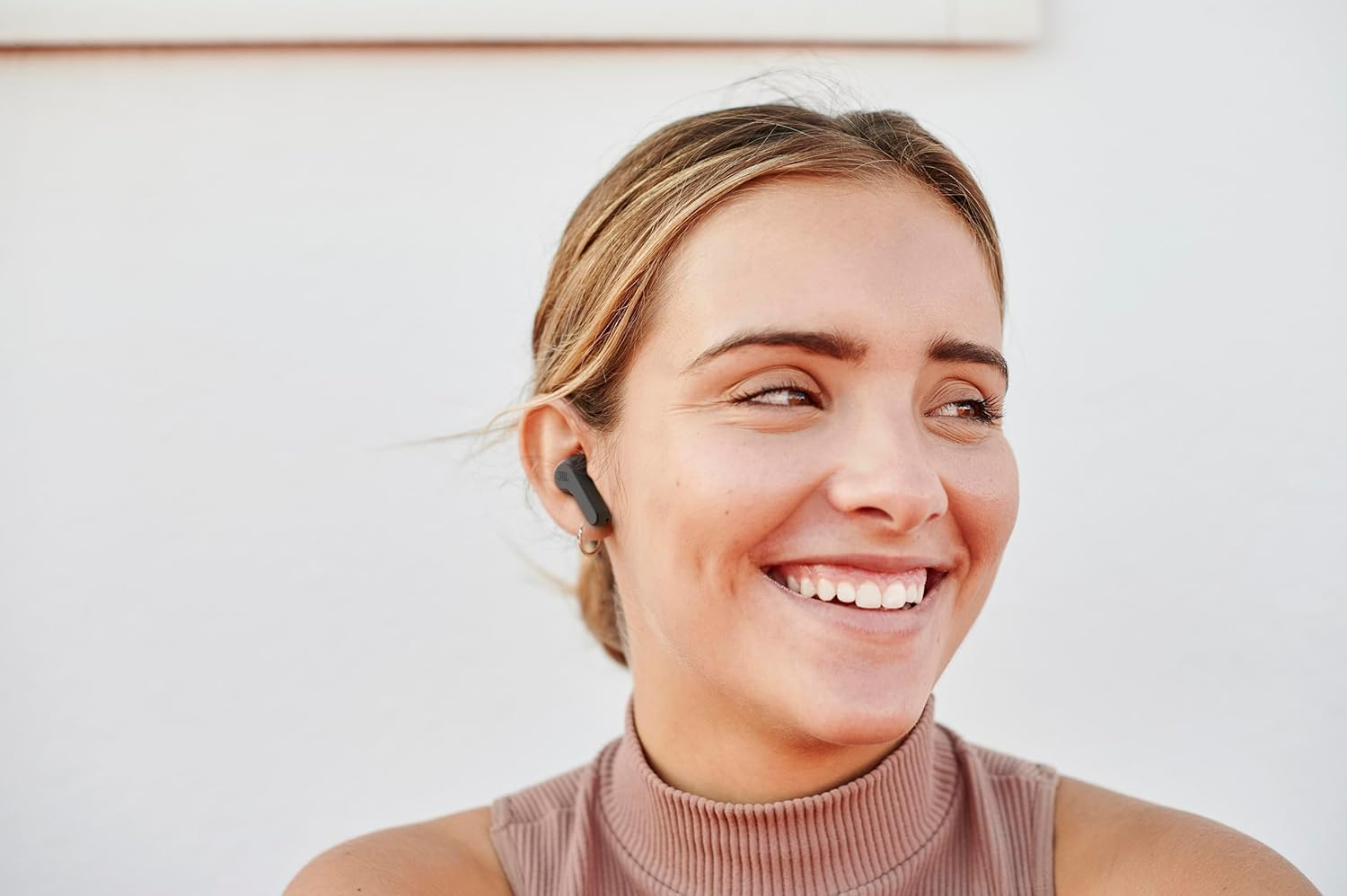 JBL Wave Beam True Wireless Earbuds – 32H Playtime, 8mm Deep Bass, IP54 & Smart Ambient Technology